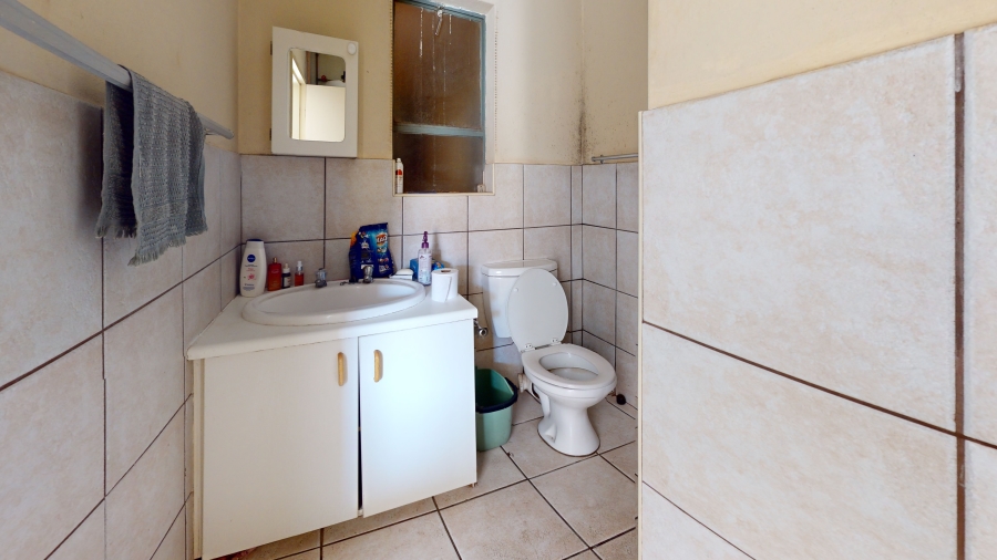 0 Bedroom Property for Sale in Kannoniers Park North West